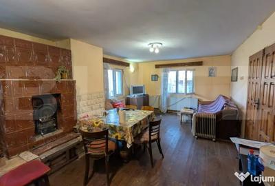 Casă cu 7 camere cu Teren 1656 Mp în Central - 9
