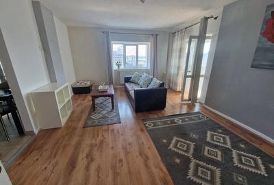 Apartament cu 3 camere decomandat în Central - 1