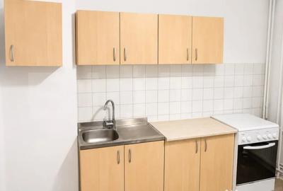 Apartament cu 2 camere semidecomandat în Spitalul Județean