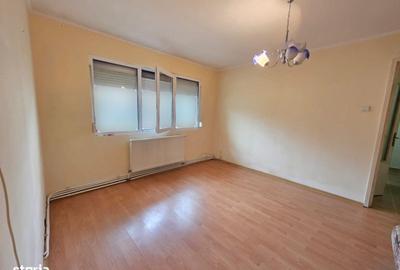 Apartament cu 2 camere semidecomandat în Central - 1