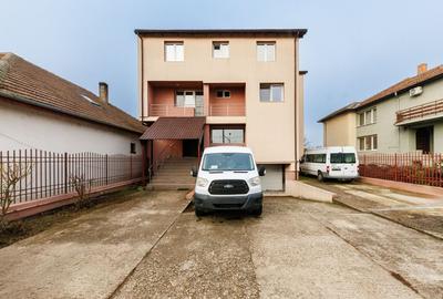 Casă individuală cu 22 camere cu Canalizare în Ghiroda - 2