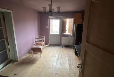 Casă cu 3 camere cu Teren 1600 Mp în Central - 4