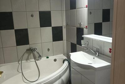 Apartament cu 2 camere semidecomandat în Ultracentral