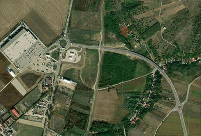 Teren de 1330 mp, în Central