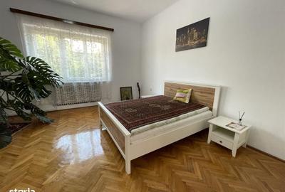 Apartament cu 4 camere în Central