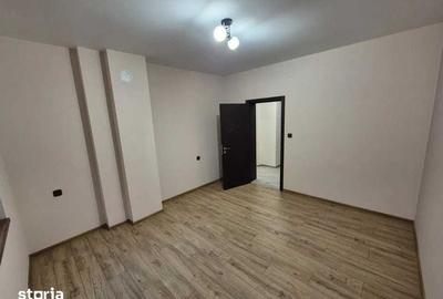 Apartament cu 3 camere în Traian