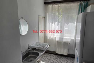 Apartament cu 3 camere decomandat în Județean - 8