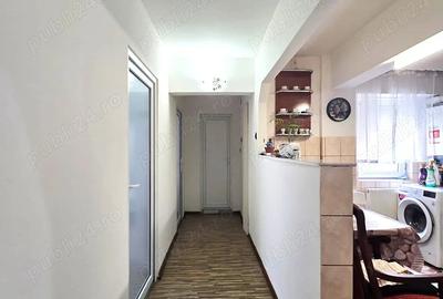 Apartament cu 3 camere în Micro 15 - 7