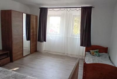 Casă cu 3 camere în Gării