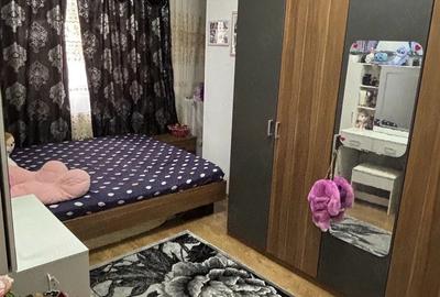 Apartament cu 3 camere decomandat în Domnești - 5