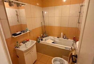 Apartament cu 2 camere decomandat în Aradului