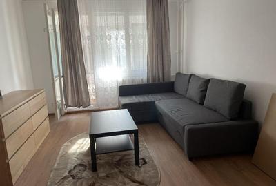 Apartament cu 2 camere decomandat în Titan