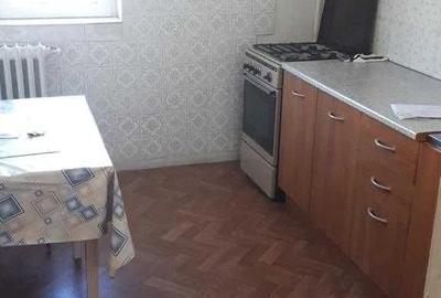 Apartament cu 2 camere decomandat în Titan