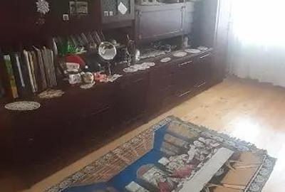 Casă cu 3 camere cu Teren 2300 Mp în Săsar - 2