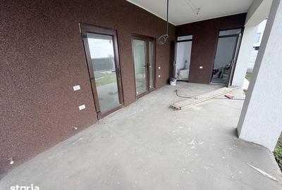 Casă cu 5 camere cu Teren 492 Mp în Glina - 6