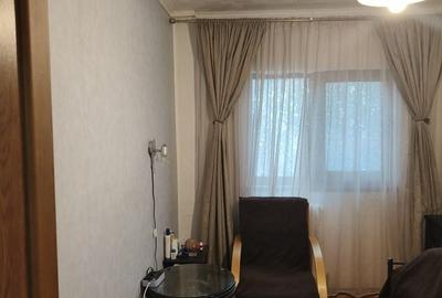 Apartament cu 3 camere decomandat în Central - 1