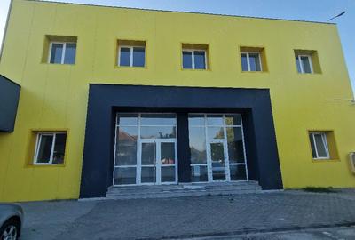 Spațiu comercial, de 2,000 mp, în Exterior Vest