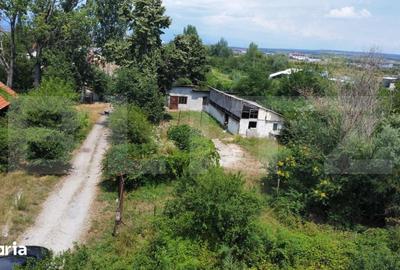 Teren de 775 mp, în Central