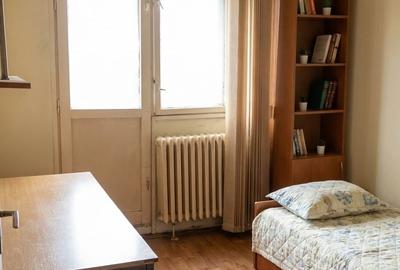 Apartament cu 3 camere decomandat în Rahova