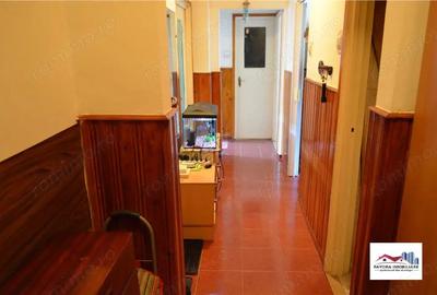 Apartament cu 3 camere decomandat în Tudor - 8