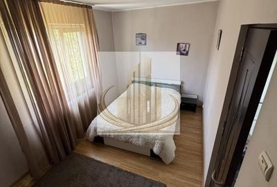 Apartament cu 3 camere semidecomandat, mobilat în Circumvalațiunii - 1
