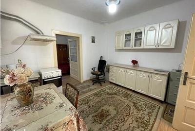 Casă cu 4 camere cu Teren 200 Mp în Șelimbăr - 1