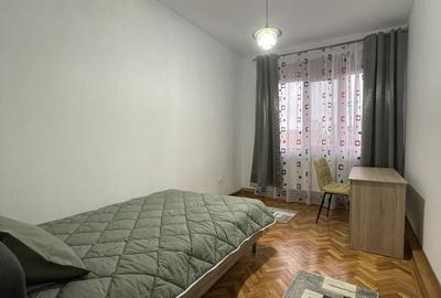 Apartament cu 3 camere decomandat în Cetate - 3
