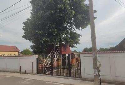 Casă cu 5 camere cu Teren 2500 Mp în Central - 13