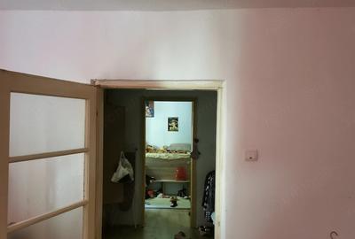 Casă cu 3 camere cu Teren 180 Mp în Exterior Vest