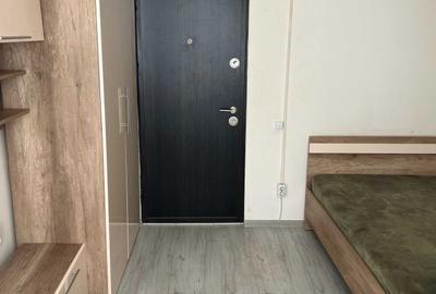 Garsonieră nedecomandată în Apărătorii Patriei