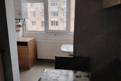 Apartament cu 2 camere decomandat în Rahova - 2