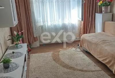 Apartament cu 2 camere semidecomandat în Micro 9