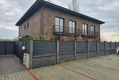 Casă individuală cu 4 camere cu Teren 162 Mp în Otopeni