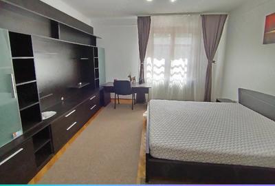 Apartament cu 3 camere decomandat în Independenței - 18