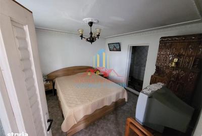 Casă cu 2 camere cu Teren 1194 Mp în Mihai Vodă
