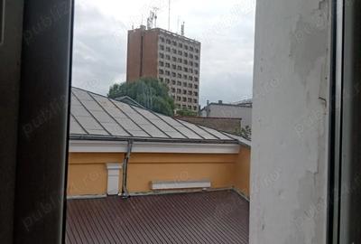 Casă cu 2 camere în Central