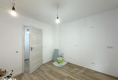 Apartament cu 4 camere decomandat în Dâmbovița