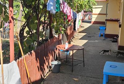Casă cu 3 camere cu Canalizare în Central - 6