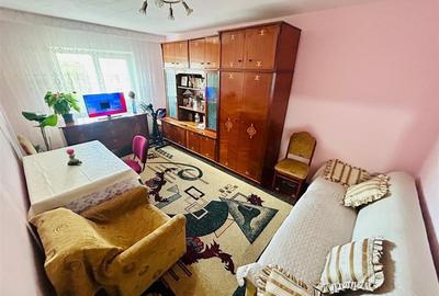 Apartament cu 3 camere decomandat în Zimbru - 2