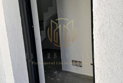 Casă cu 4 camere cu Canalizare în Central - 18