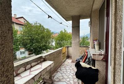 Apartament cu 4 camere decomandat în Micul Dallas - 11