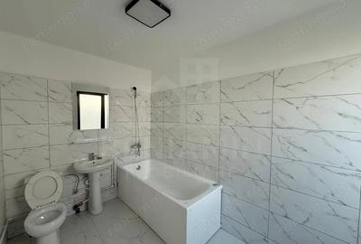 Casă cu Teren 320 Mp în Central - 1