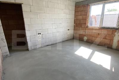 Casă cu 5 camere cu Teren 4.5 Mp în Central - 3