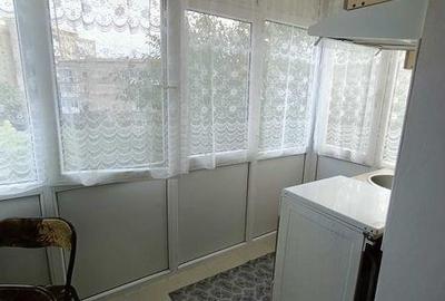 Apartament cu 3 camere decomandat în Brazda lui Novac