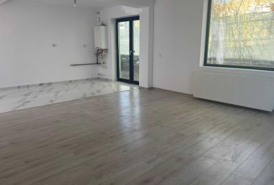 Casă cu 4 camere în Păcuri - 5