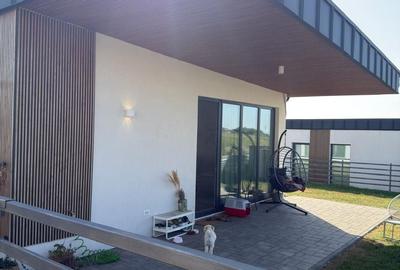 Casă cu 4 camere cu Teren 300 Mp în Moara