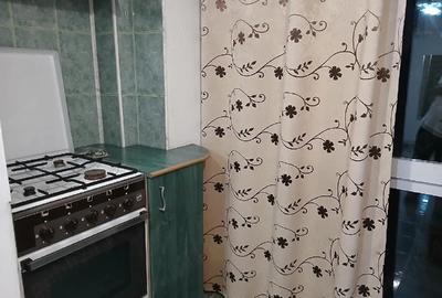 Apartament cu 2 camere decomandat în Vasile Aaron - 2