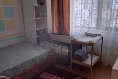 Apartament cu 3 camere semidecomandat în Rahova - 8
