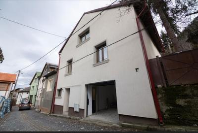 Apartament cu 2 camere, mobilat în Centrul Istoric - 2