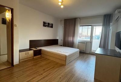 Garsonieră decomandată în 13 Septembrie